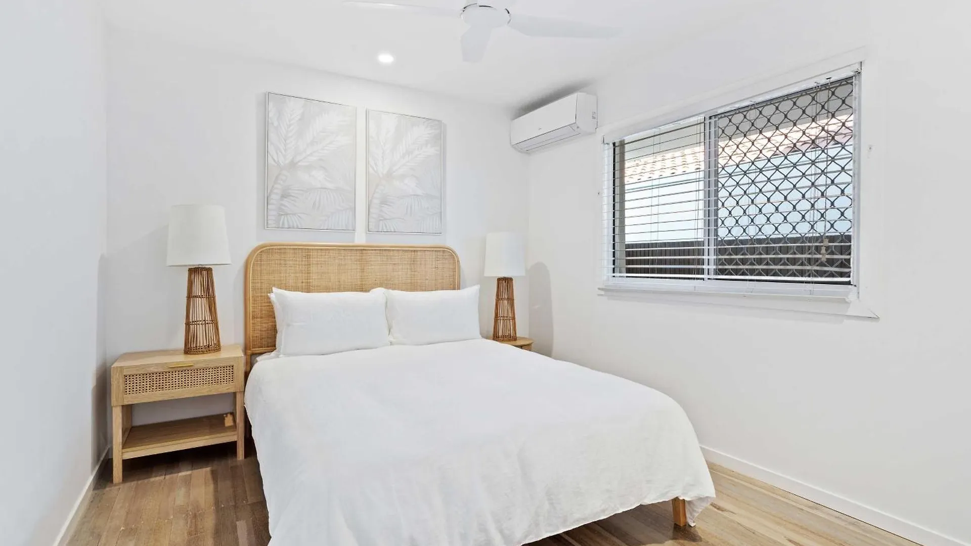 Albatross Beachfront 3 Bedroom Apartment Gold Coast