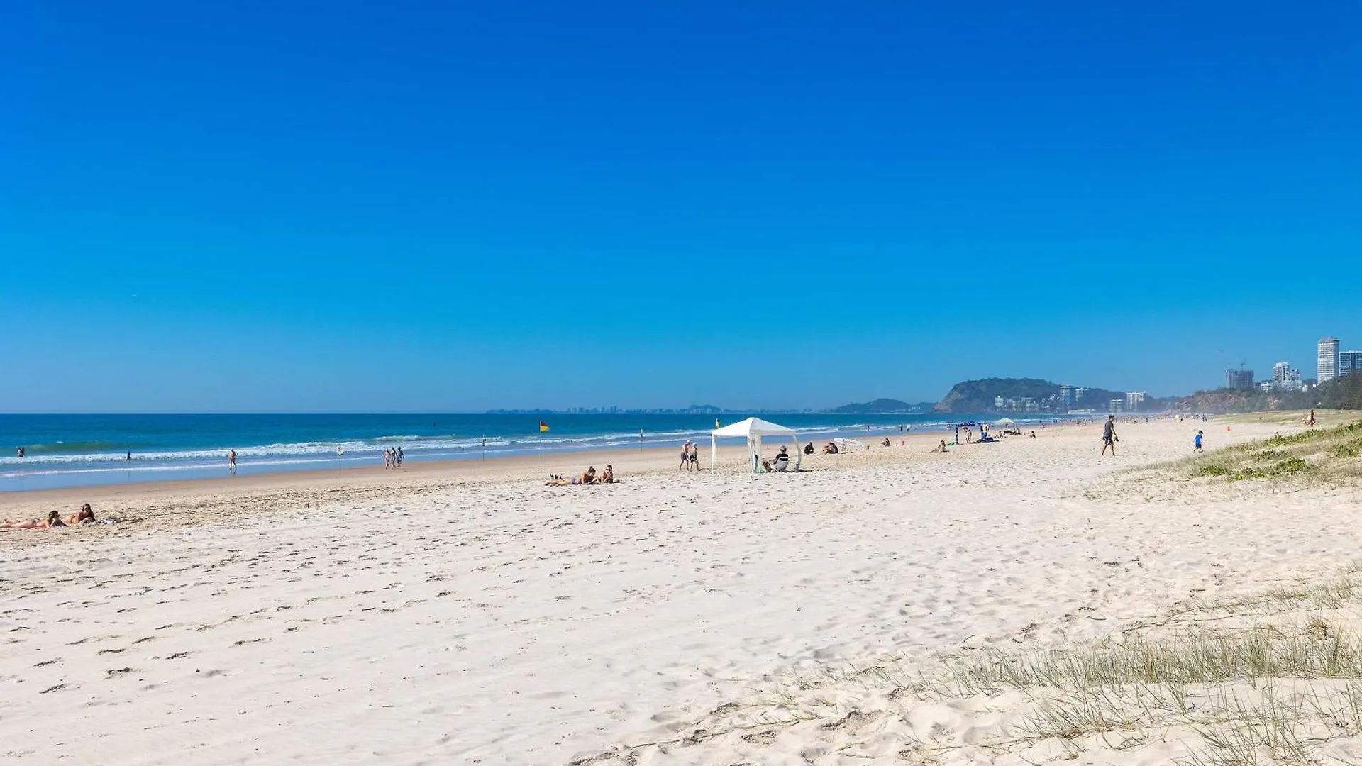 Albatross Beachfront 3 Bedroom Apartment Gold Coast