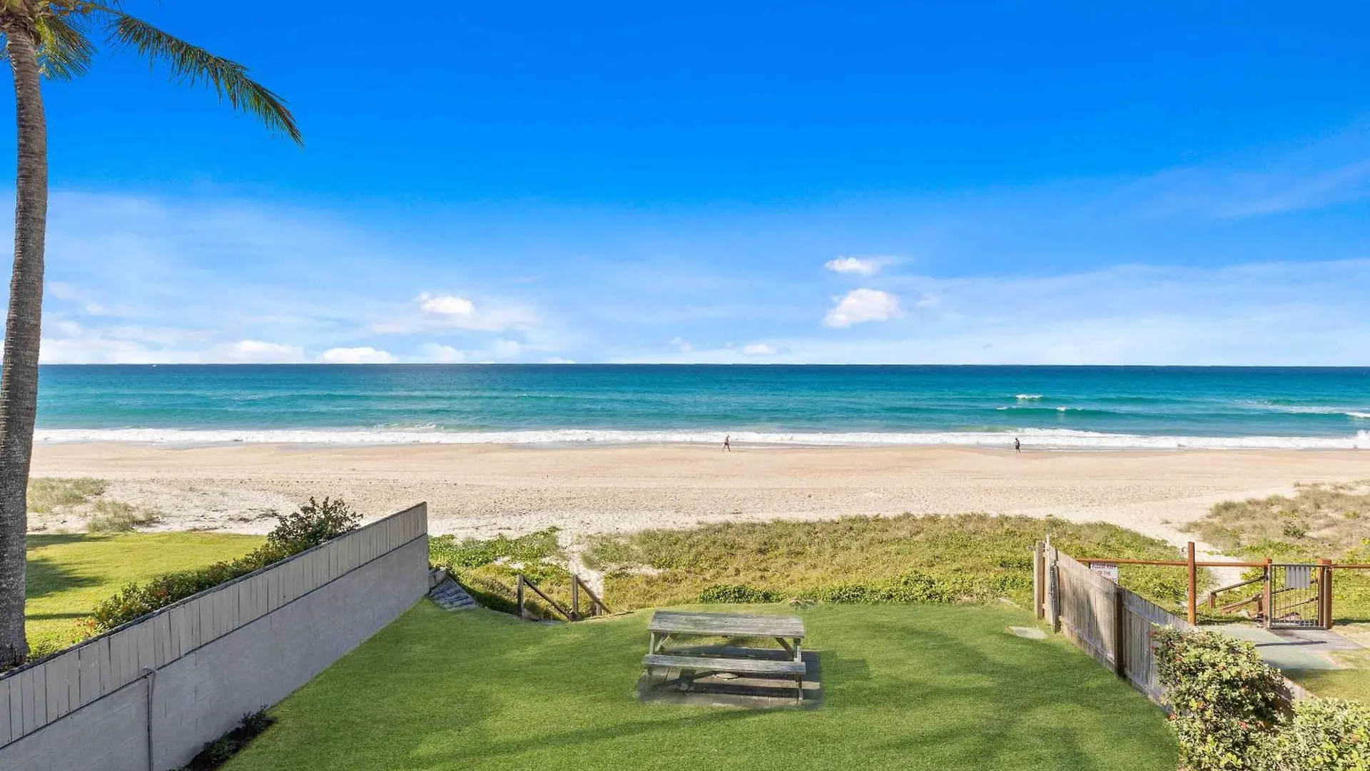 Albatross Beachfront 3 Bedroom Apartment Gold Coast Ausztrália